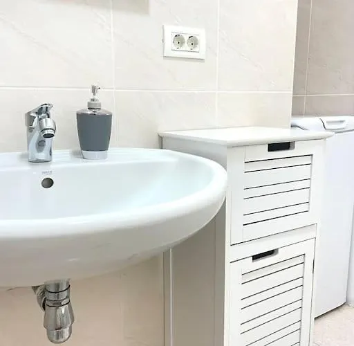 Cecilia Apartmentplaya De Americas Апартаменты *