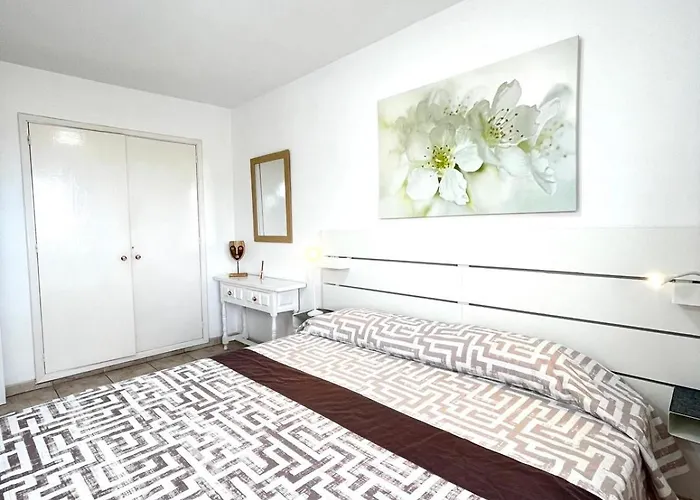 Cecilia Apartmentplaya De Americas Апартаменты *